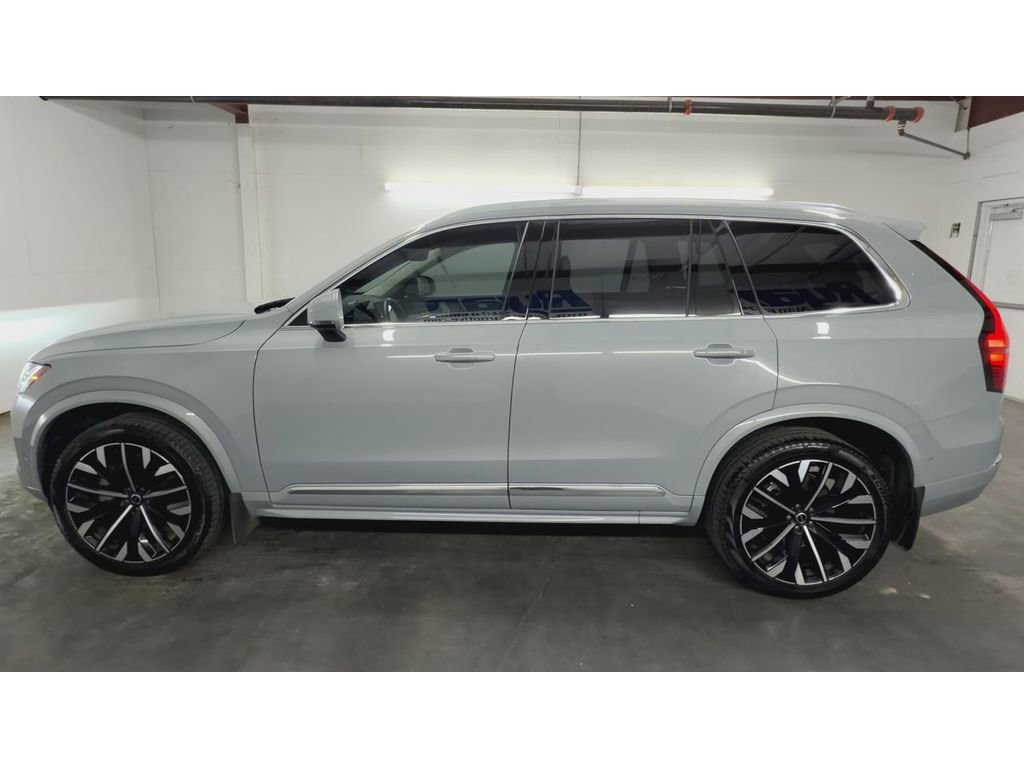 Used 2025 Volvo XC90 B6 Plus w/ Protection Package Premier image 5