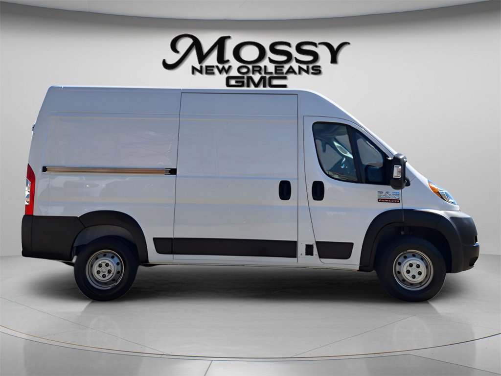 Used 2022 RAM ProMaster 2500 w/ Premium Convenience Group image 4