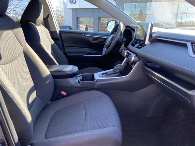 Used 2024 Toyota RAV4 LE image 25