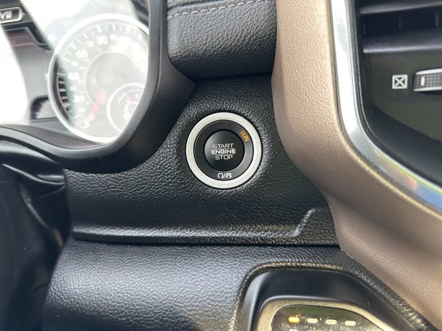 Used 2022 RAM 1500 Laramie AWD/4WD image 25