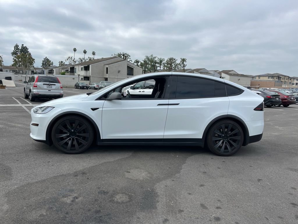 Used 2023 Tesla Model X image 4