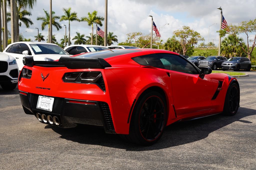 Used 2019 Chevrolet Corvette Grand Sport w/ Carbon Flash Badge Package RWD image 10