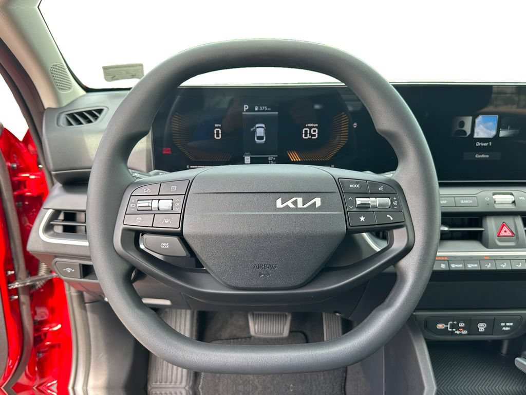 New 2026 Kia K4 FWD image 16