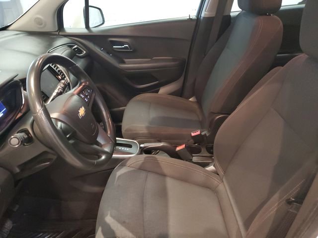 Used 2020 Chevrolet Trax LS w/ LPO, Protection Package AWD/4WD image 11