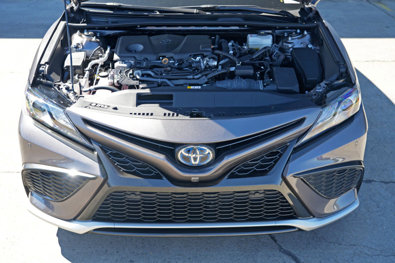 Used 2024 Toyota Camry XSE w/ Navigation Package image 6