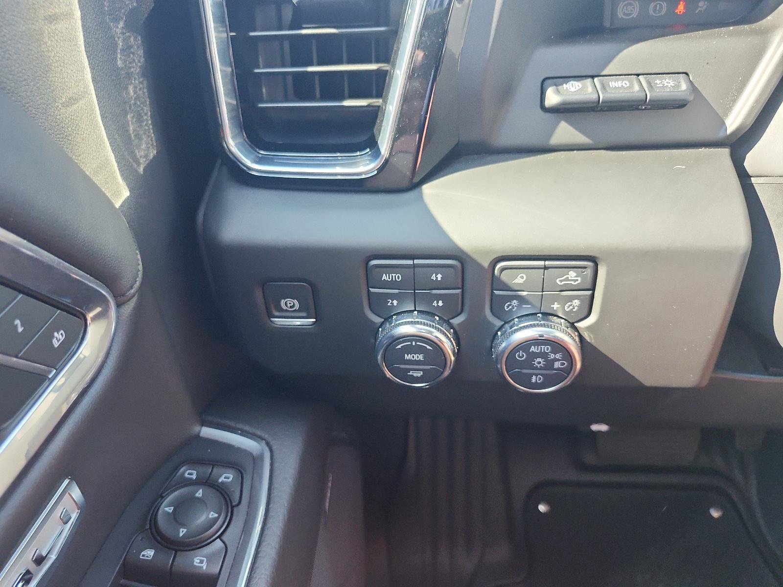 Used 2022 GMC Sierra 1500 Denali w/ Denali Reserve Package AWD/4WD image 22