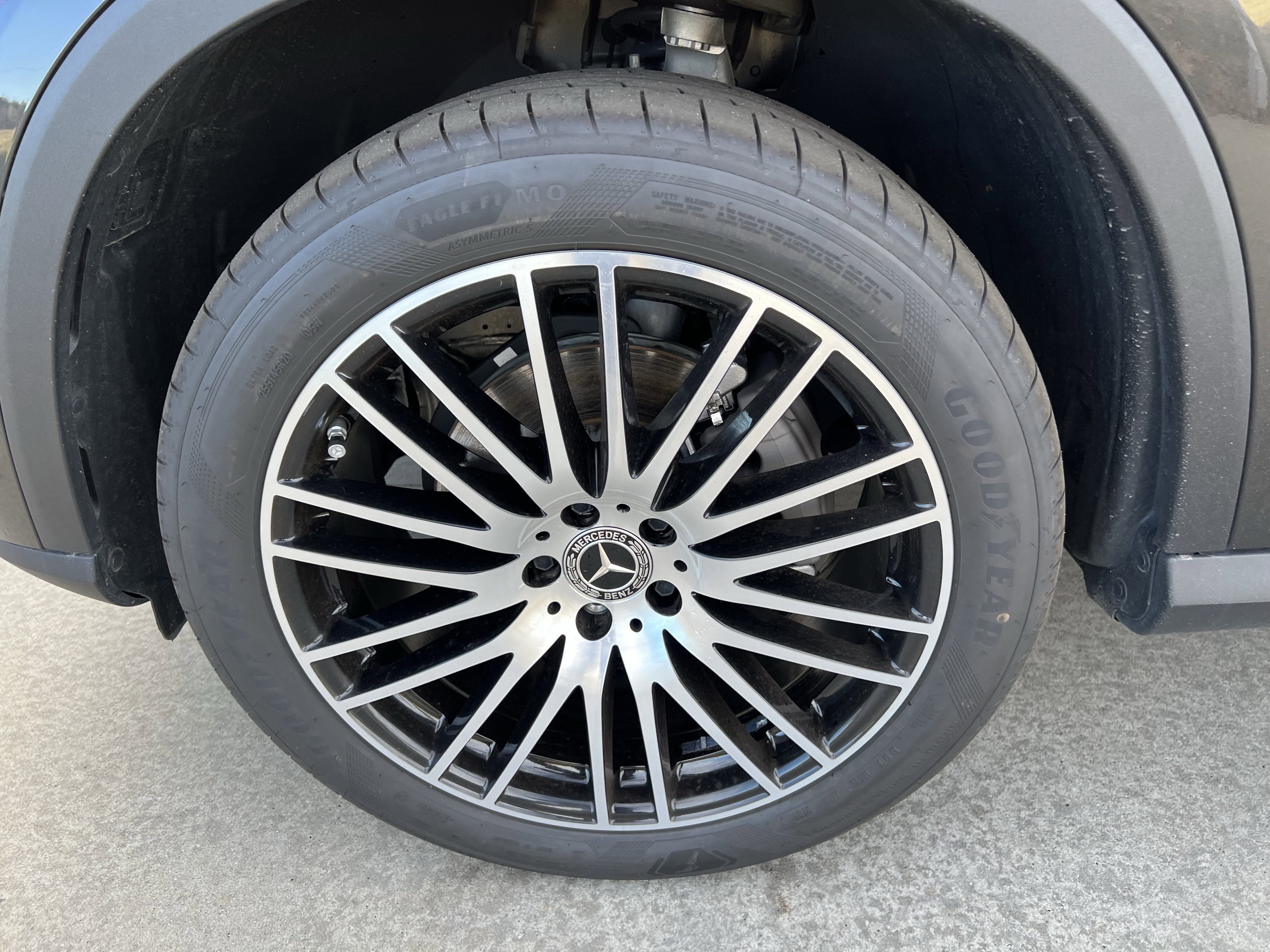 Used 2024 Mercedes-Benz GLC 300 4MATIC image 13