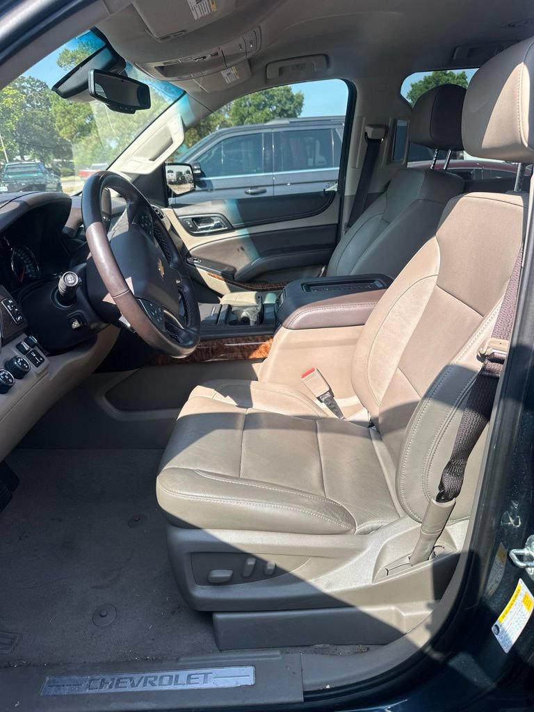 Used 2020 Chevrolet Suburban Premier w/ RST 6.2L Performance Edition AWD/4WD image 10