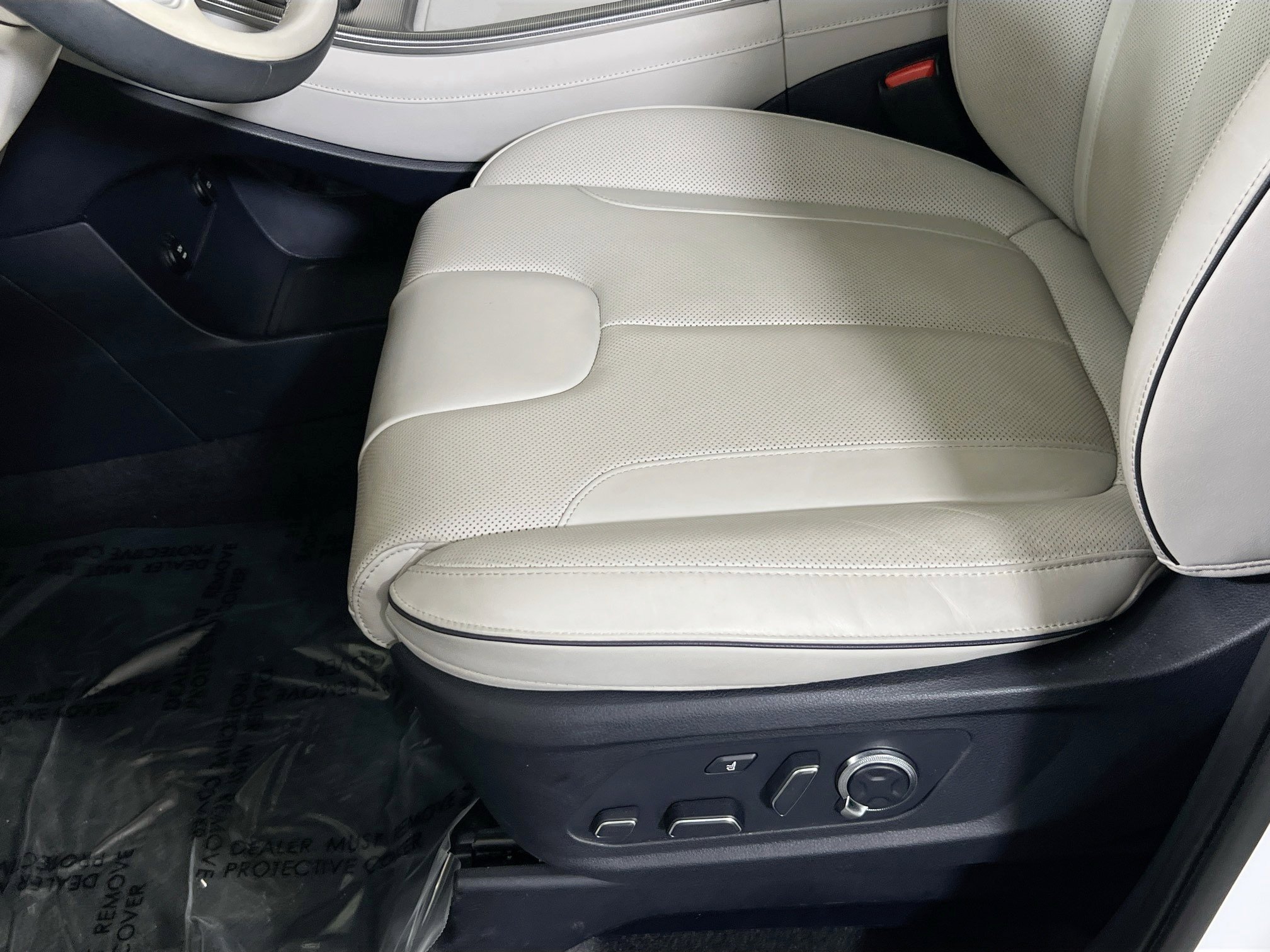 Used 2023 Hyundai Palisade Calligraphy image 20