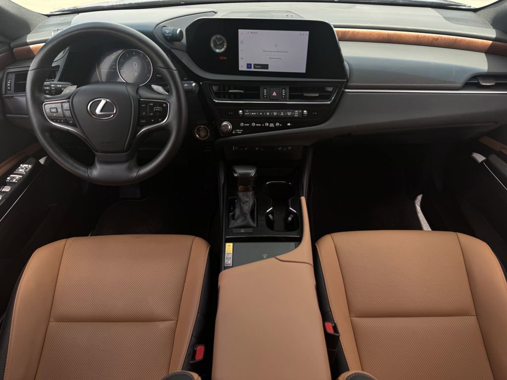 Used 2025 Lexus ES 350 w/ Premium Package image 10