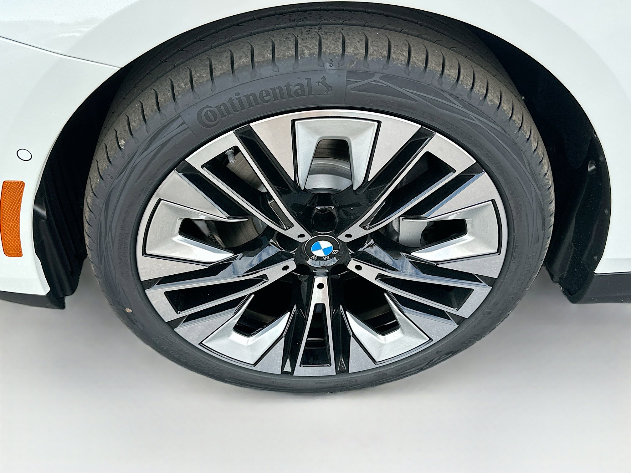 New 2026 BMW 530i image 26