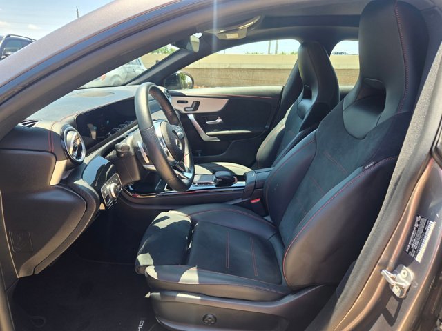 Used 2023 Mercedes-Benz CLA 250 image 13