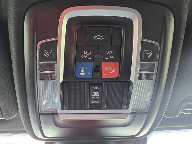 Used 2023 RAM 2500 Limited image 24