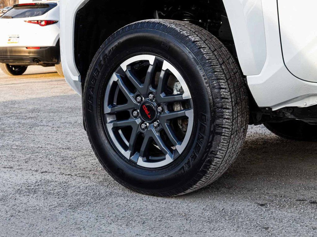 Used 2024 Toyota Tacoma TRD Sport image 7