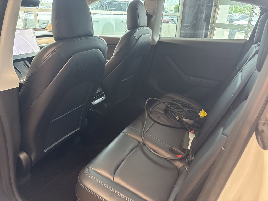 Used 2021 Tesla Model Y Long Range AWD/4WD image 17