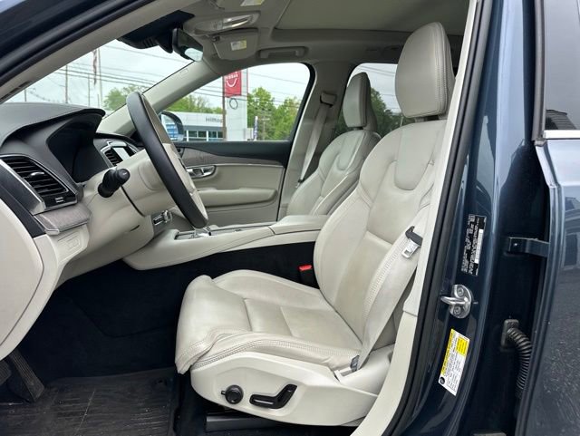 Certified 2023 Volvo XC90 T8 Ultimate AWD/4WD image 5