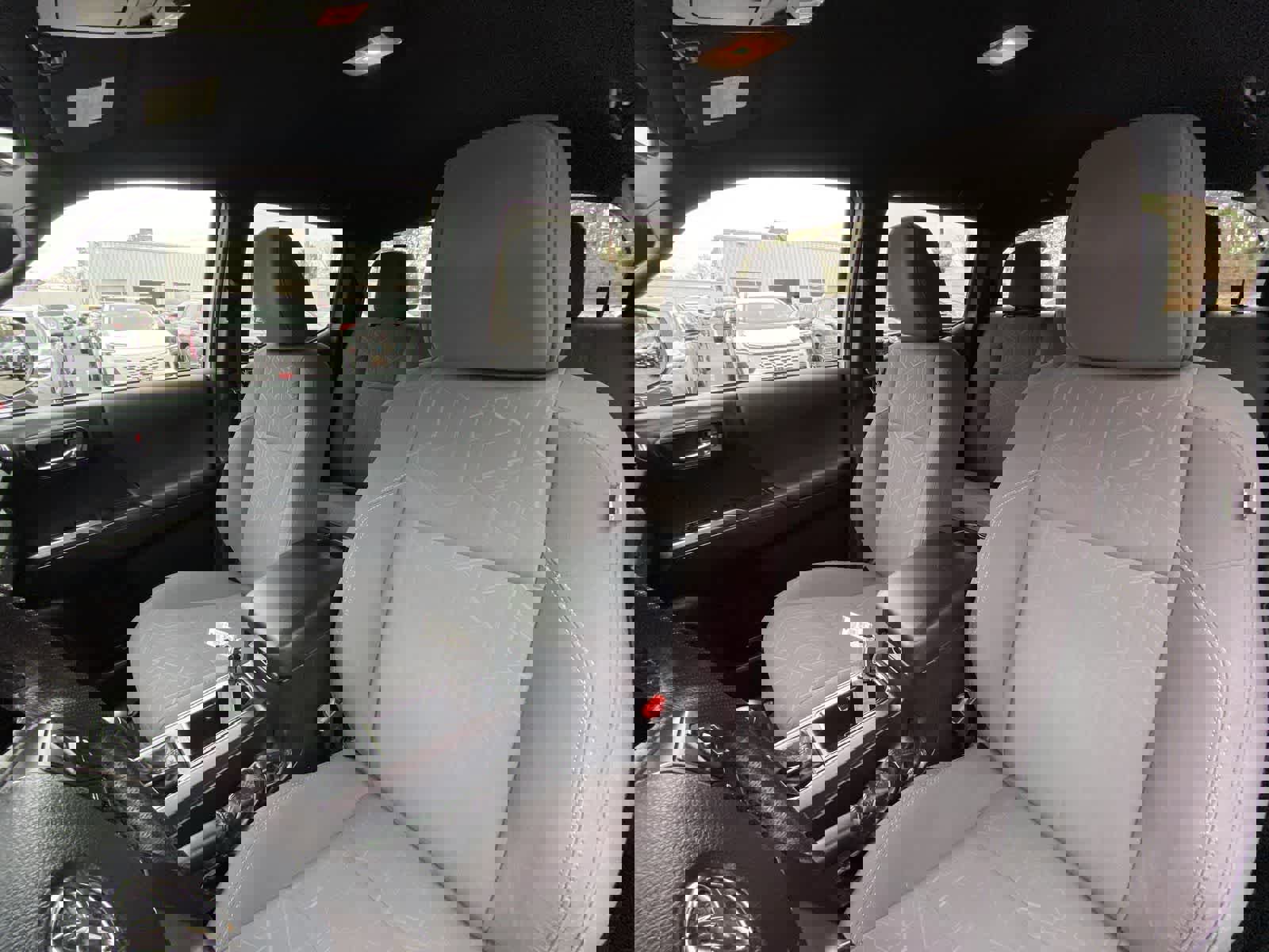 Used 2019 Toyota Tacoma TRD Sport image 17