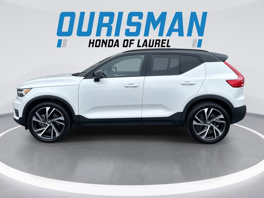 Used 2021 Volvo XC40 T5 R-Design w/ Advanced Package image 5
