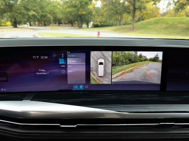 Used 2026 Cadillac Escalade ESV Sport w/ Touring Package image 47