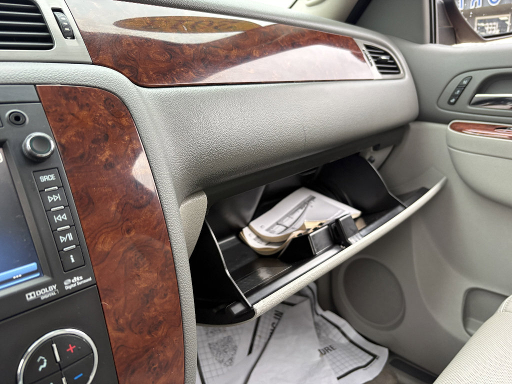 Used 2013 Chevrolet Tahoe LTZ image 37