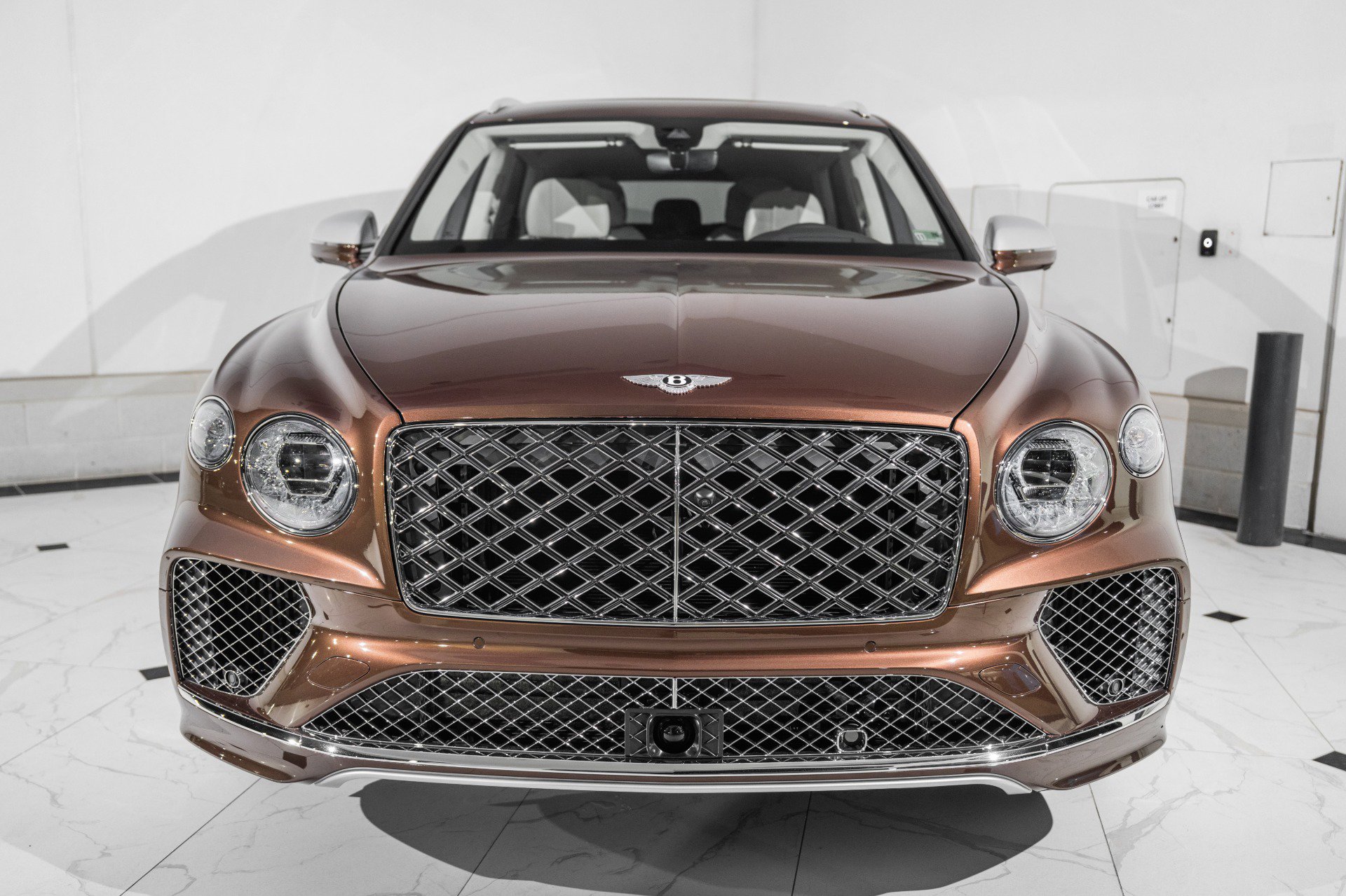 New 2025 Bentley Bentayga Extended Wheelbase image 8