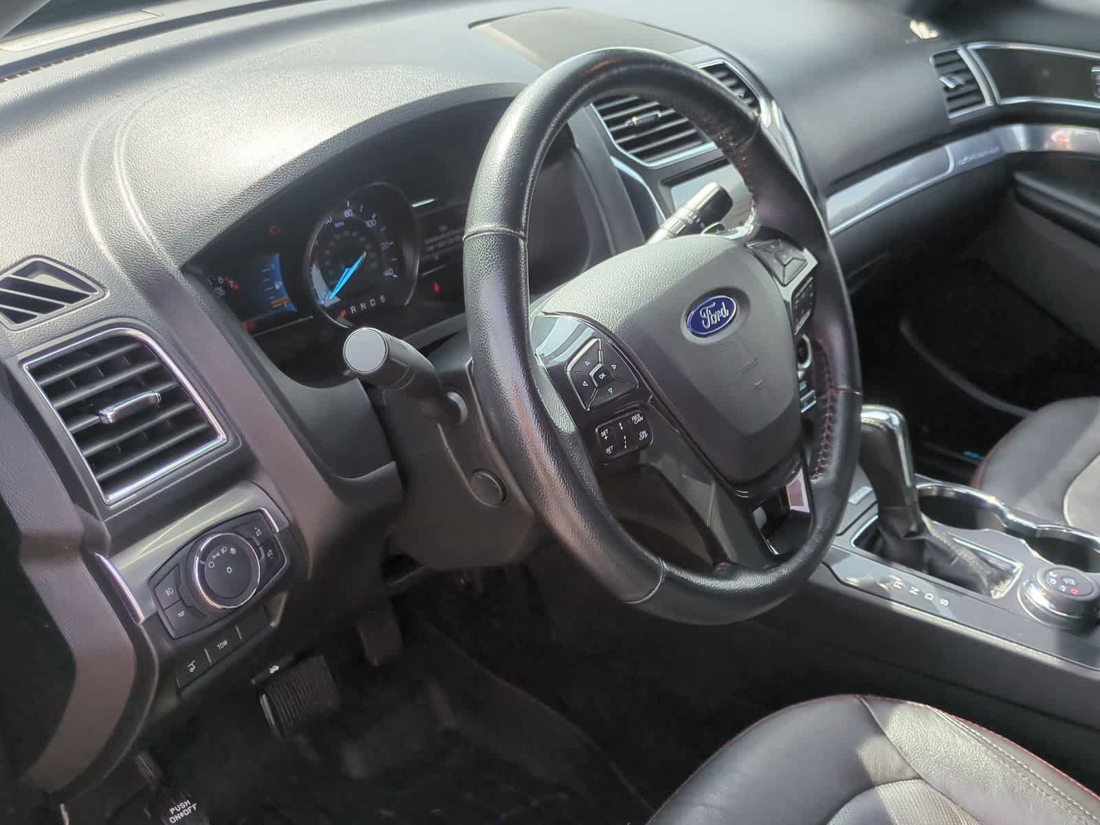 Used 2018 Ford Explorer Sport w/ Equipment Group 401A AWD/4WD image 10