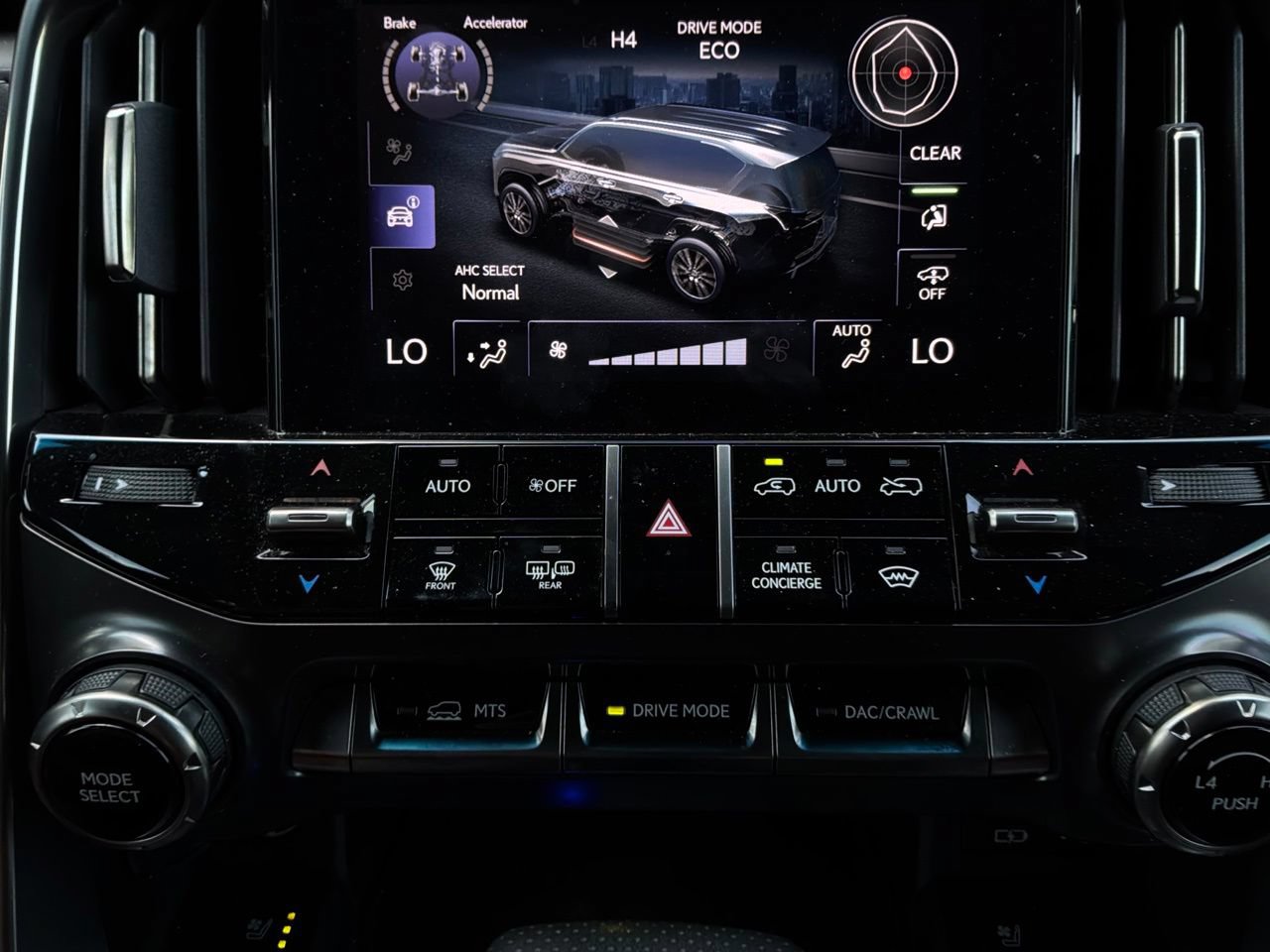 Used 2023 Lexus LX 600 F Sport w/ Accessory Package (Z1) AWD/4WD image 45