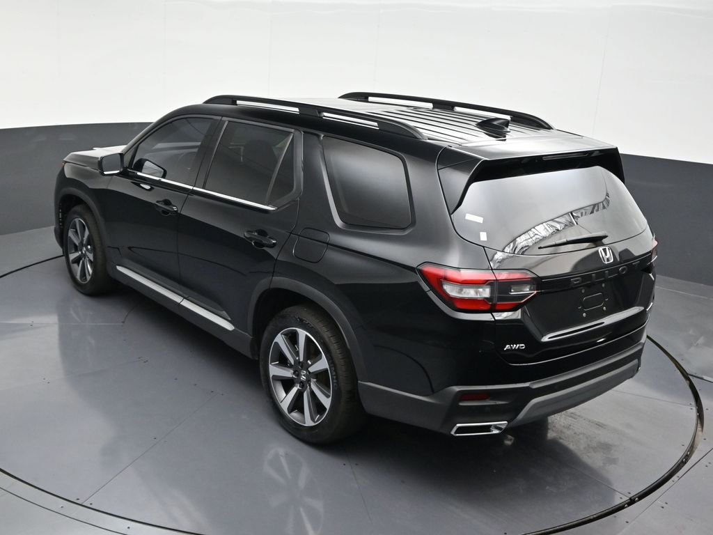 Used 2023 Honda Pilot Touring image 18