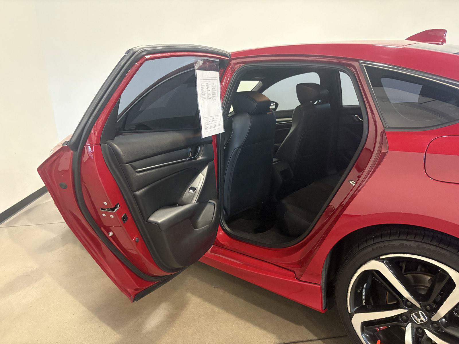 Used 2018 Honda Accord Sport image 28