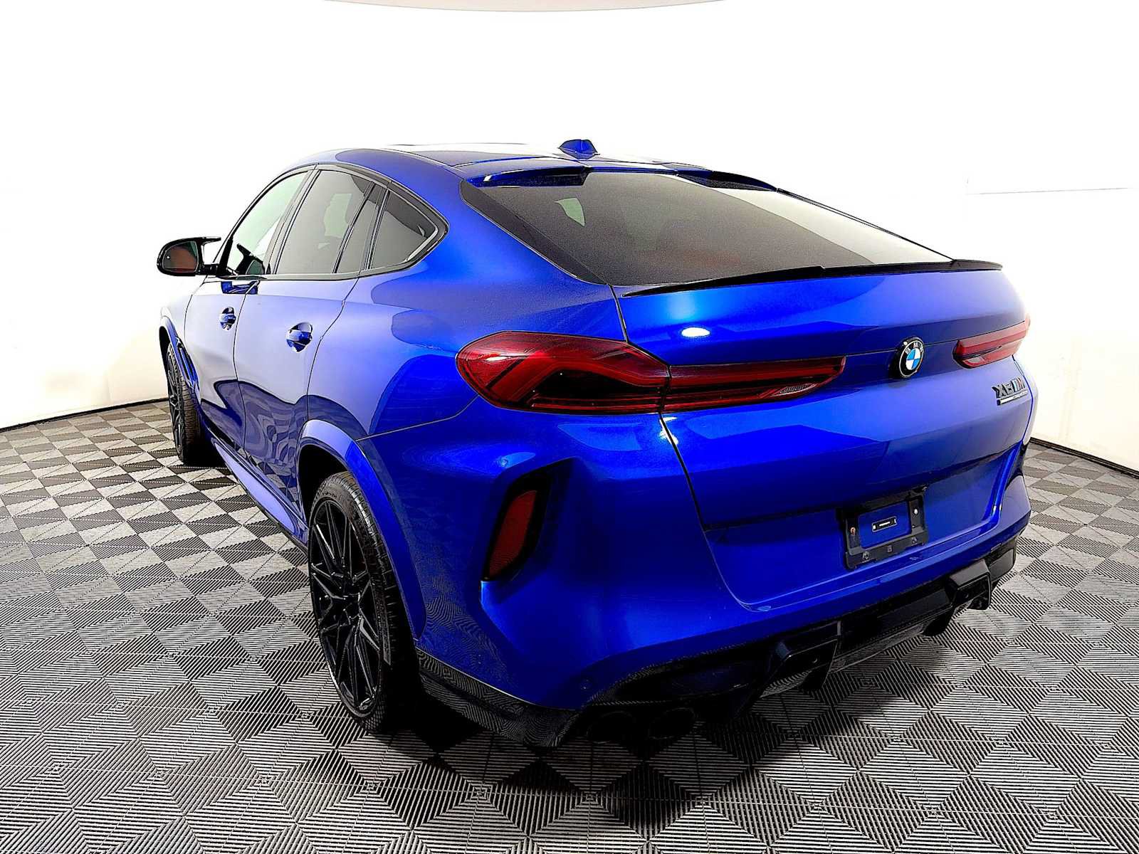 Used 2024 BMW X6 M Competition w/ Executive Package AWD/4WD image 5