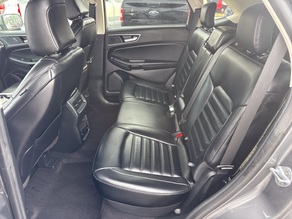 Used 2024 Ford Edge SEL w/ Convenience Package AWD/4WD image 17