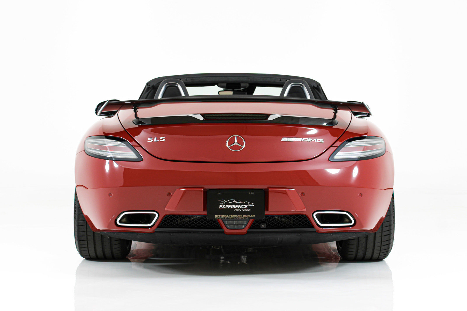 Used 2015 Mercedes-Benz SLS AMG GT Final Edition image 5