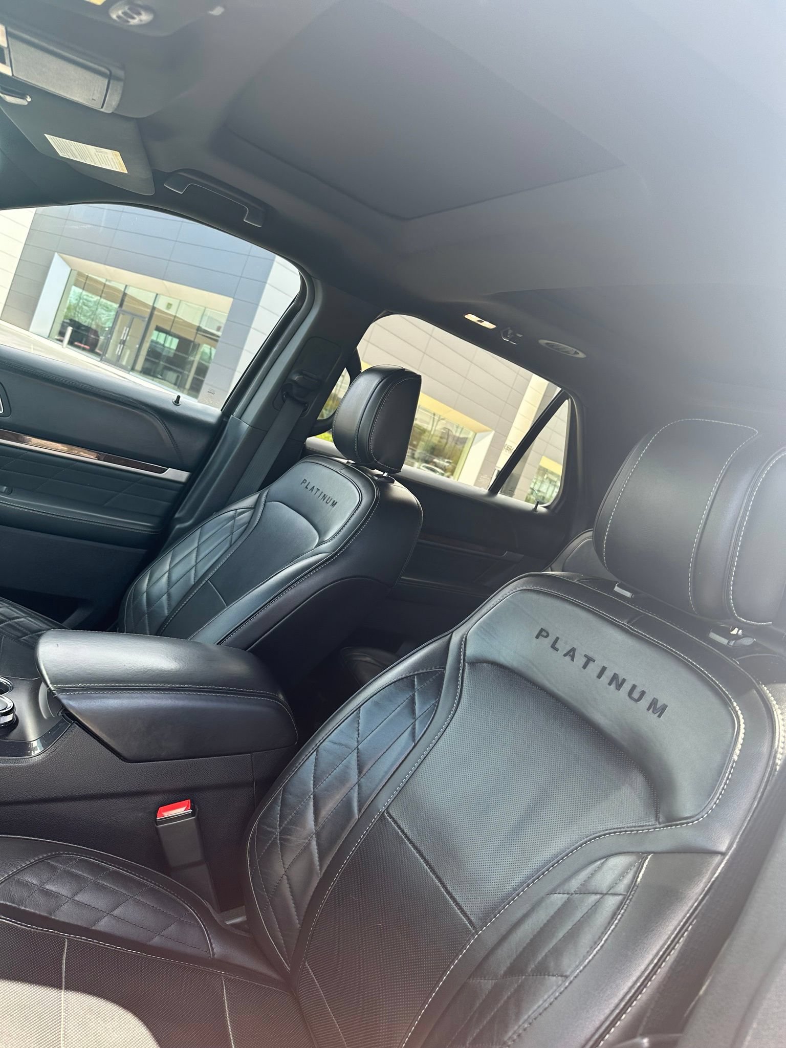 Used 2018 Ford Explorer Platinum AWD/4WD image 15