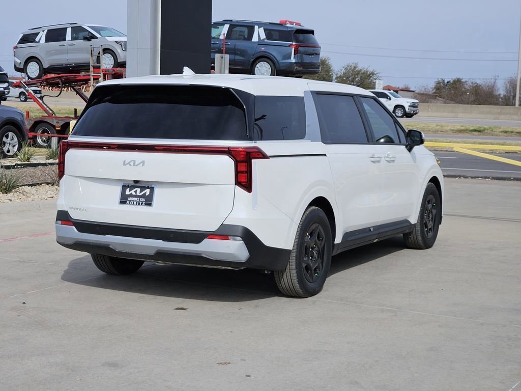 New 2026 Kia Carnival FWD image 3