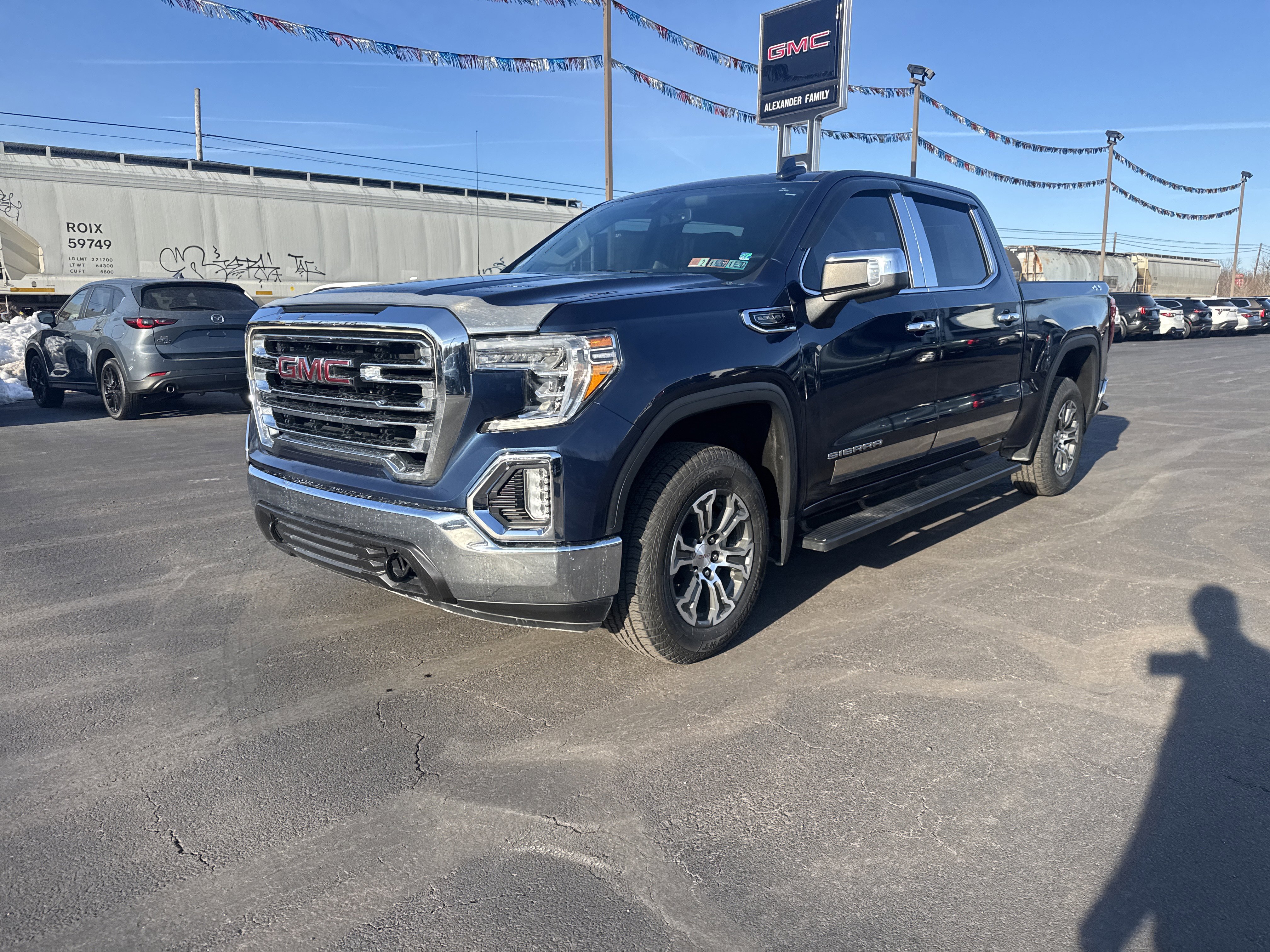 Used 2020 GMC Sierra 1500 SLT w/ SLT Convenience Package image 8