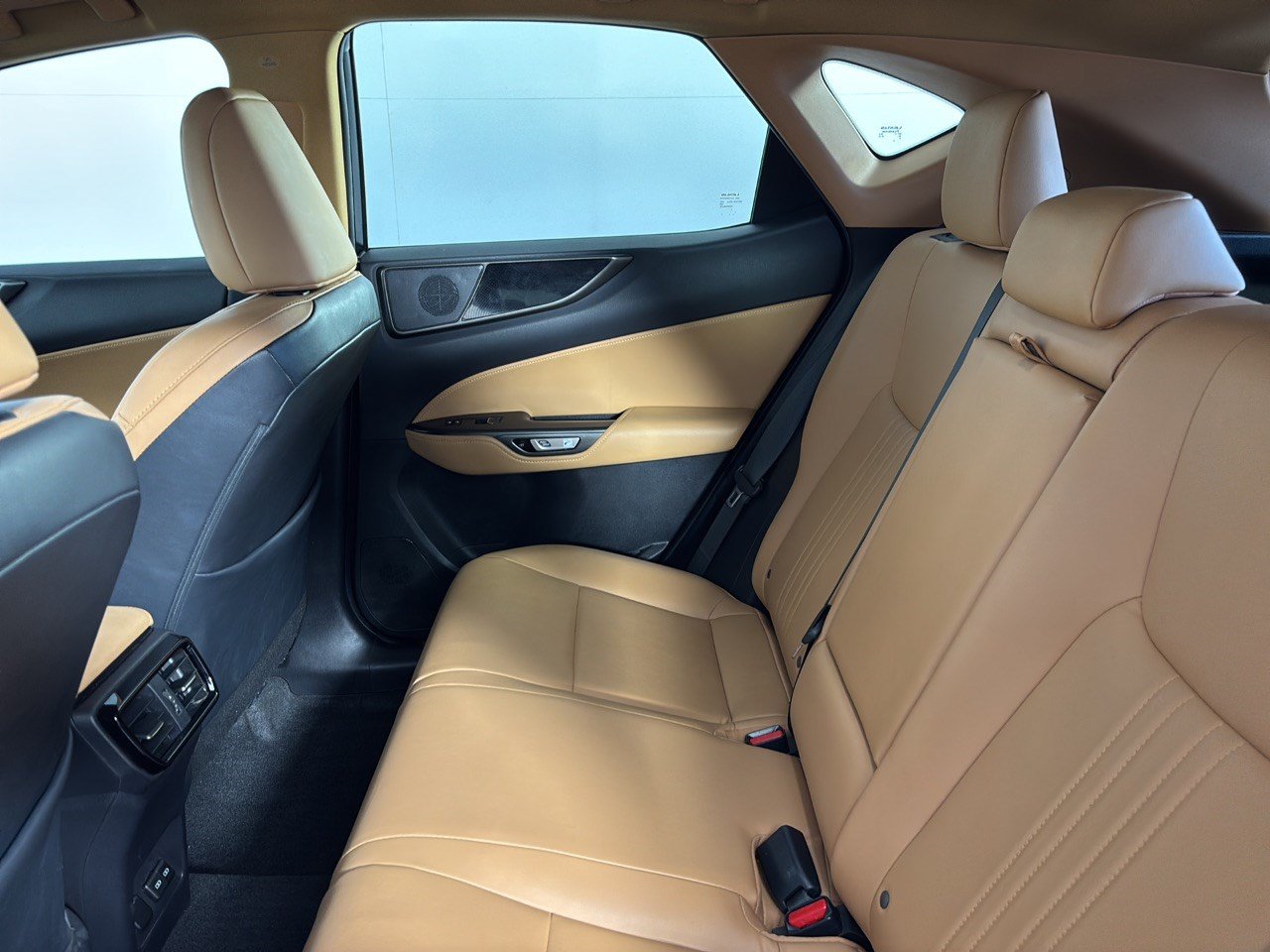 Used 2022 Lexus NX 250 FWD w/ Towing Package (2000 Lbs) image 25