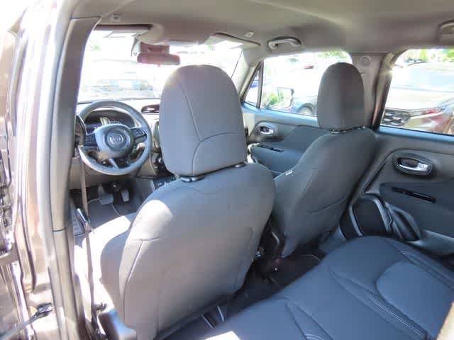 Used 2021 Jeep Renegade Latitude AWD/4WD image 15