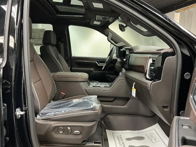 New 2026 GMC Sierra 3500 Denali w/ Denali Reserve Package AWD/4WD image 38