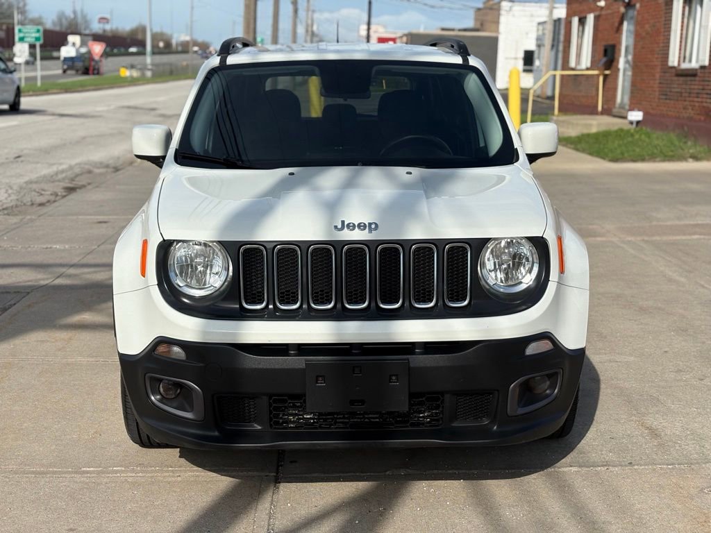 Used 2015 Jeep Renegade Latitude w/ Cold Weather Group II FWD image 2