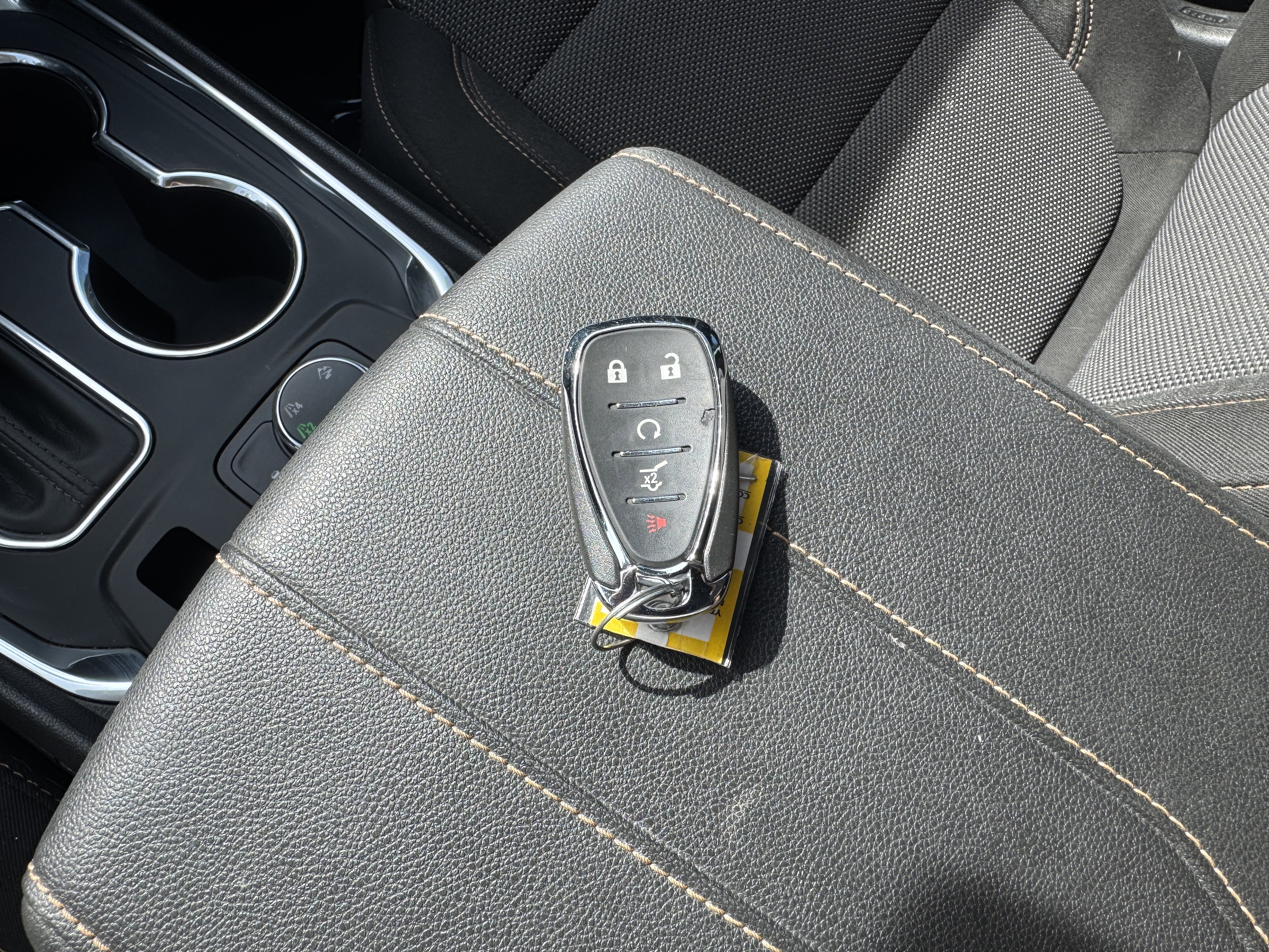 Used 2020 Chevrolet Traverse LT image 28