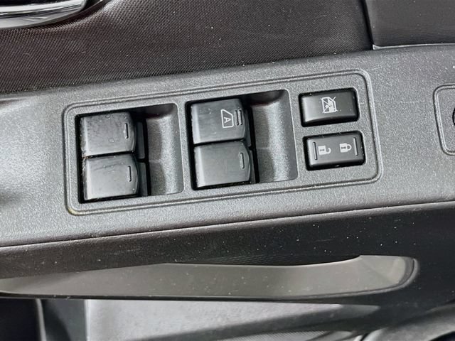 Used 2024 Nissan Frontier SV w/ SV Convenience Package RWD image 18