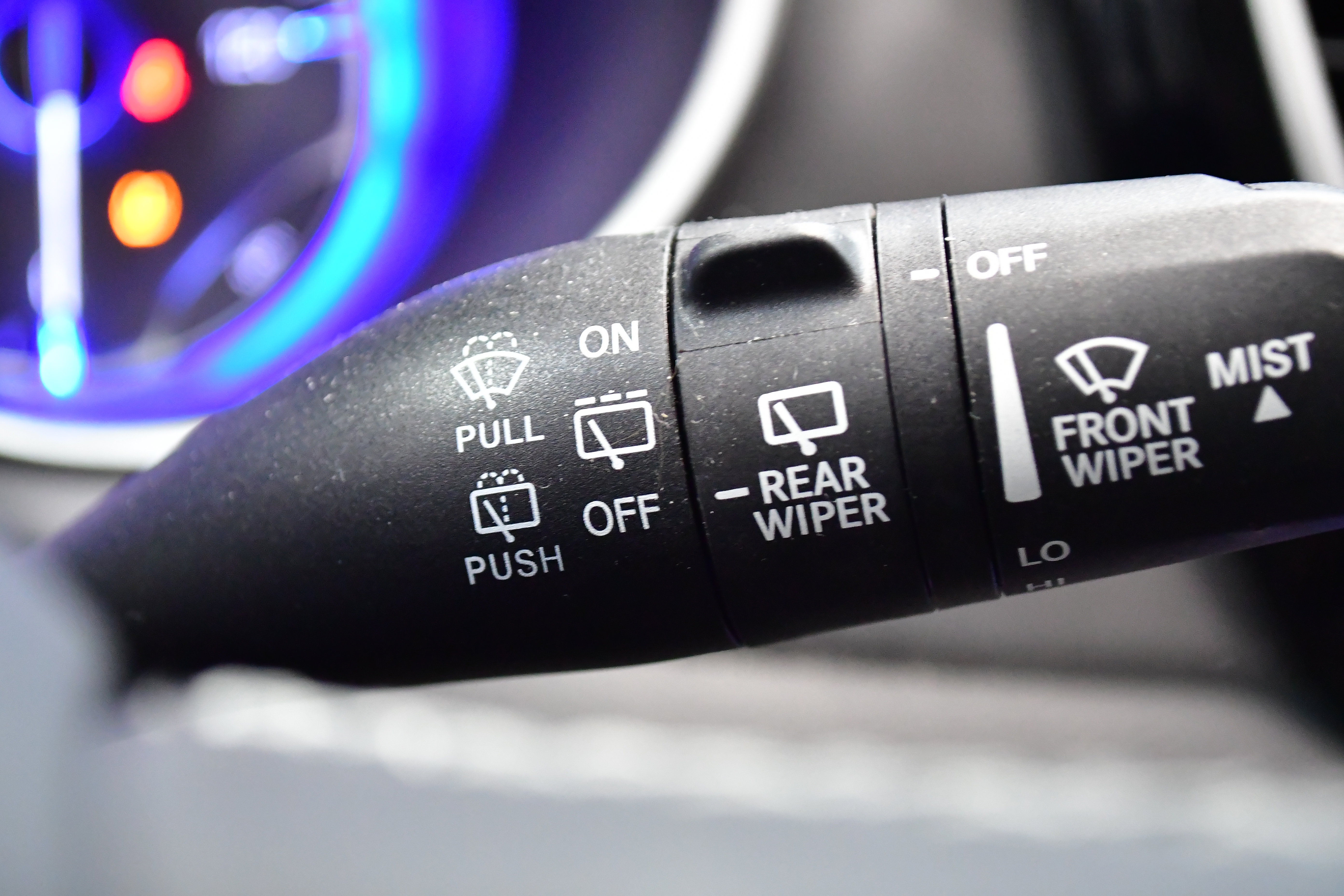 Used 2023 Chrysler Pacifica Touring-L FWD image 23