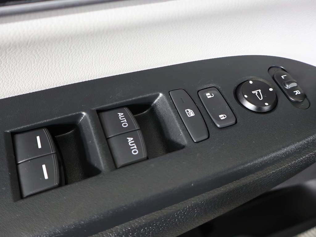 Used 2017 Honda CR-V Touring image 40