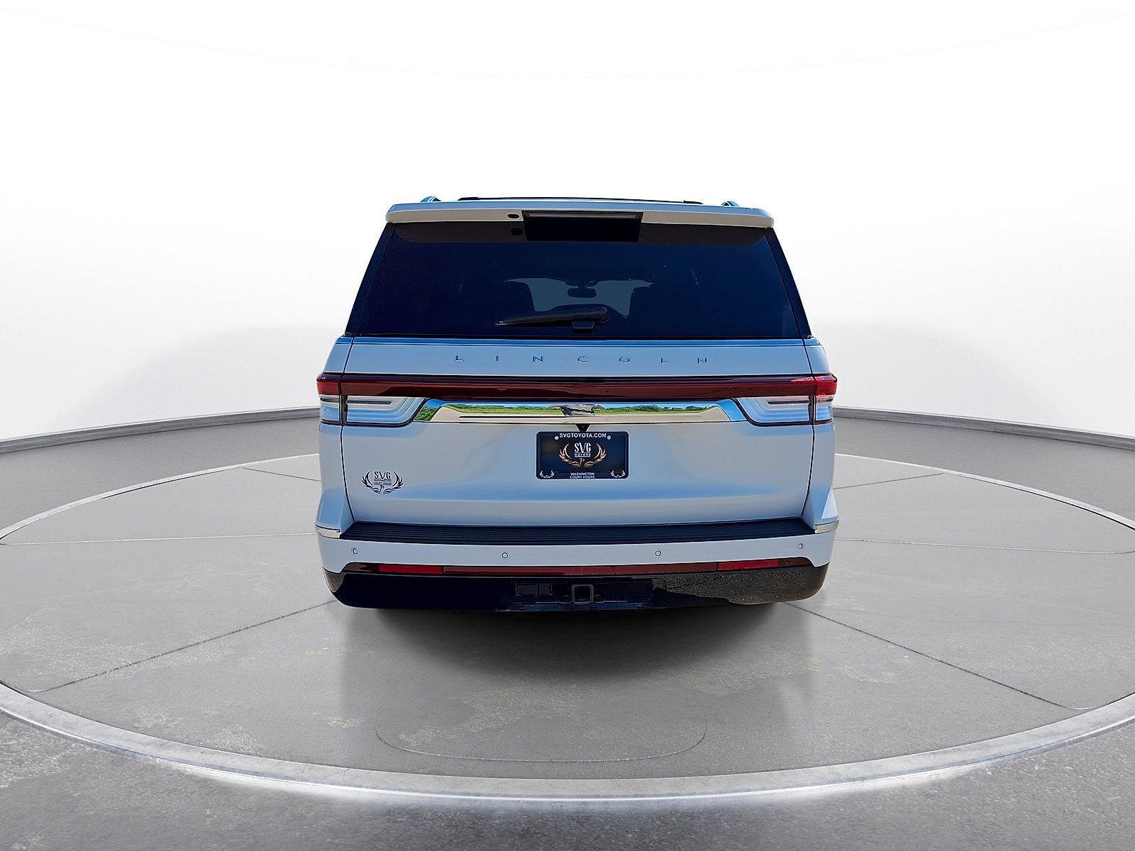 Used 2024 Lincoln Navigator L Reserve AWD/4WD image 7
