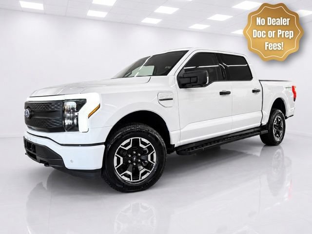Used 2022 Ford F150 Lightning XLT AWD/4WD image 2