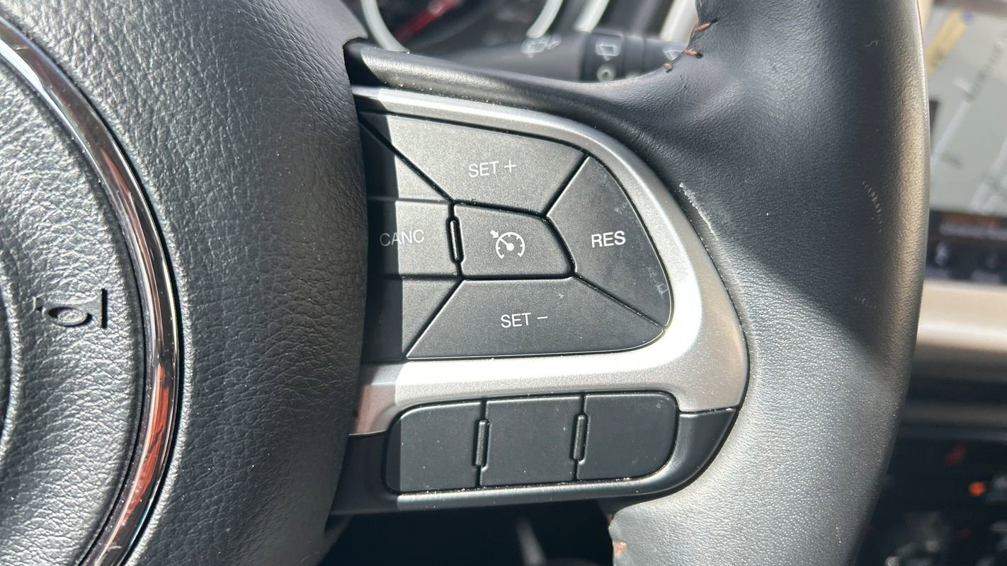 Used 2018 Jeep Compass Latitude w/ Popular Equipment Group image 32