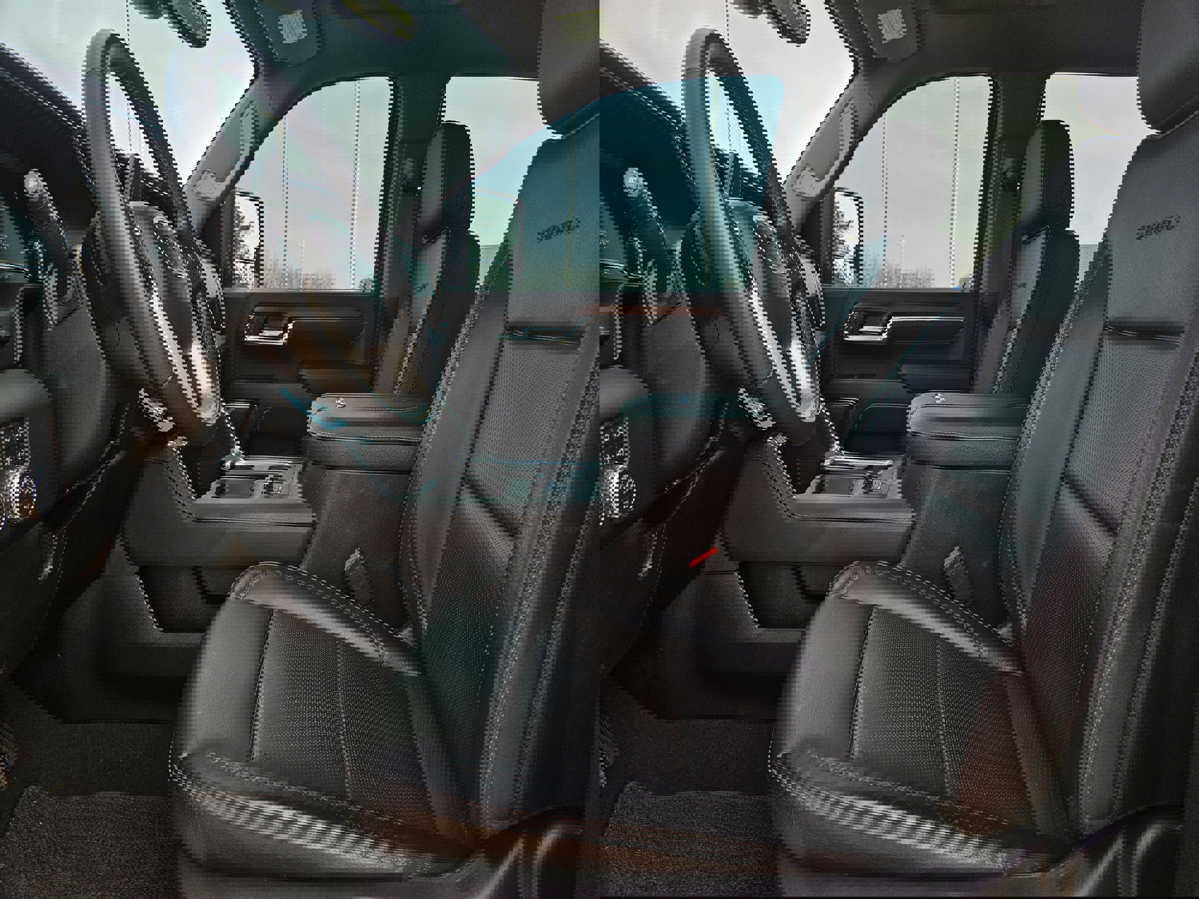 Used 2024 GMC Sierra 2500 Denali w/ Denali Reserve Package image 12