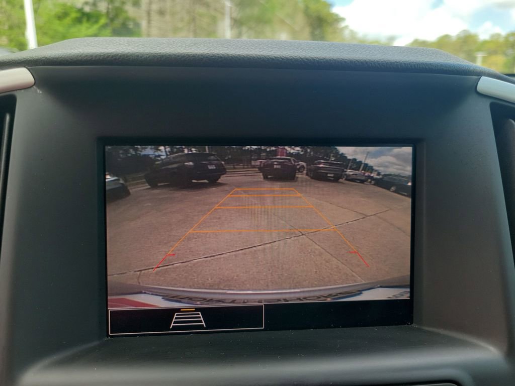 Used 2022 GMC Terrain SLE image 28