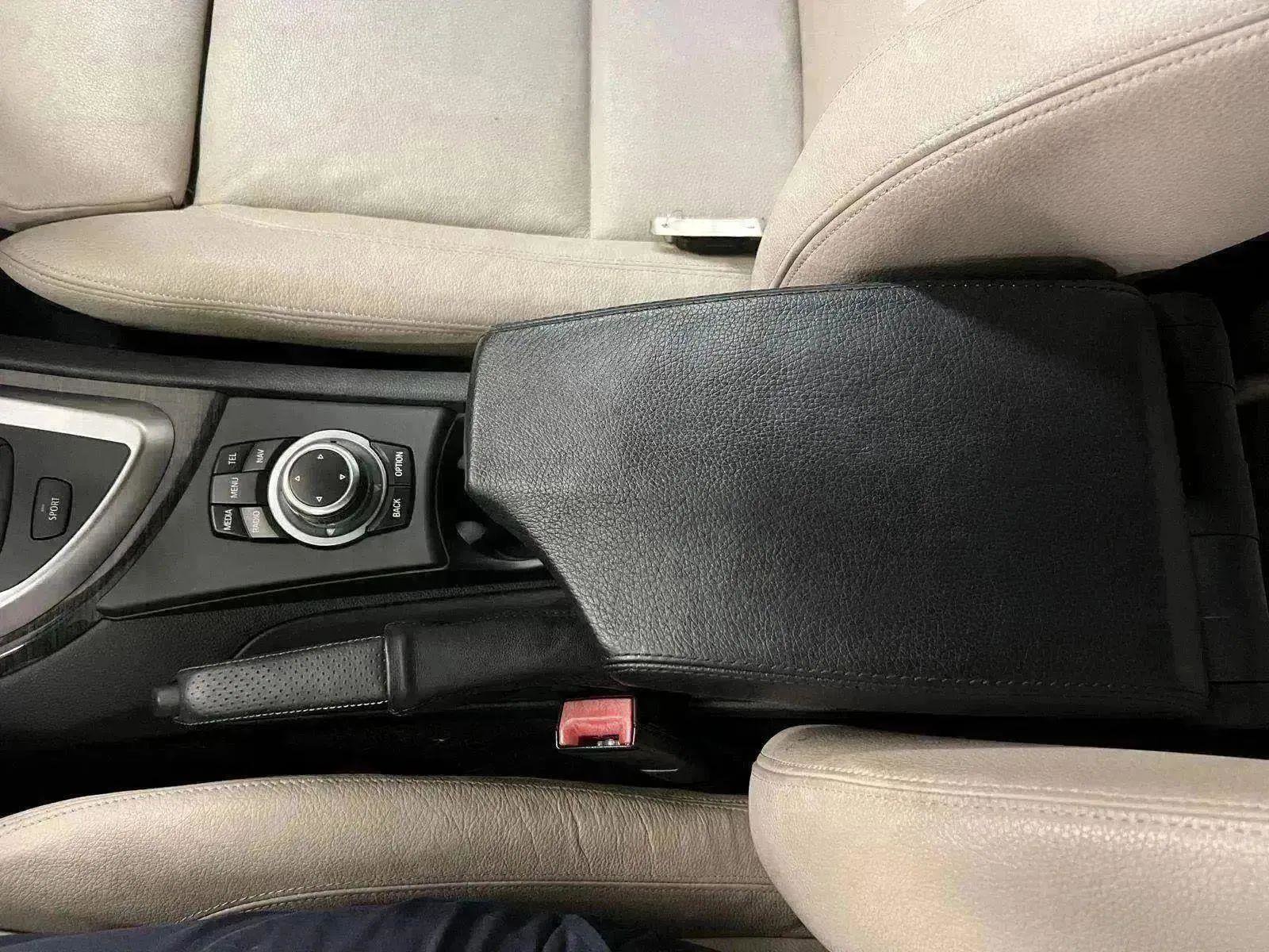 Used 2013 BMW 135i Convertible image 26