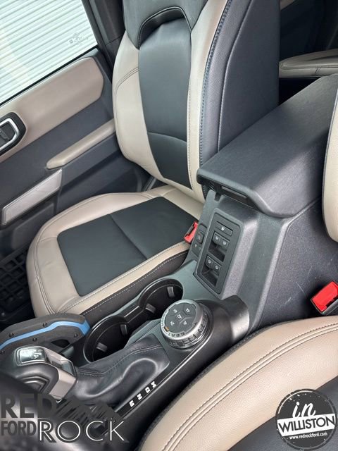 Used 2023 Ford Bronco Wildtrak AWD/4WD image 11